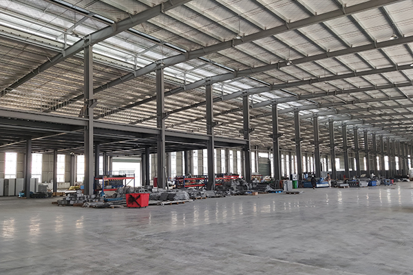 得馬激光切割機(jī)工廠車(chē)間